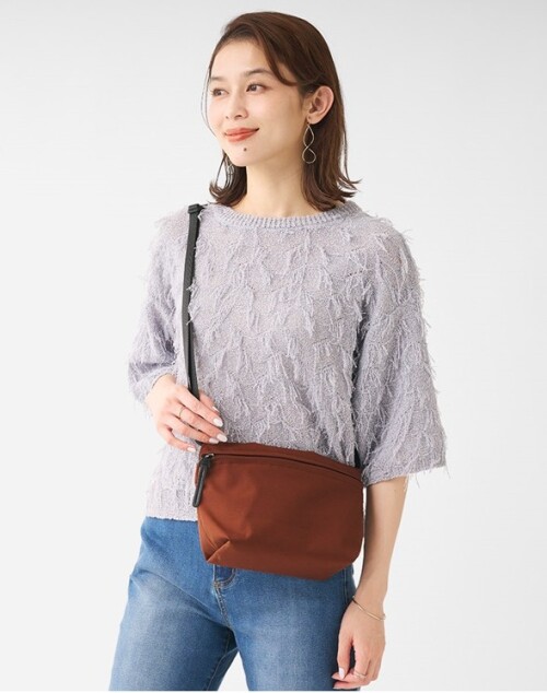 スマホや貴重品の持ち歩きに🌟