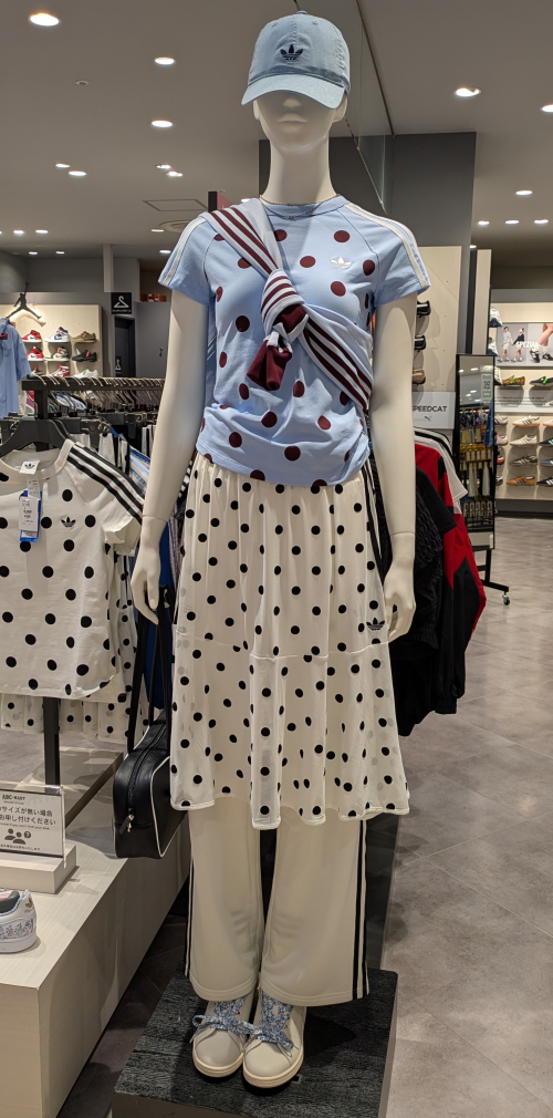 春夏新作アパレル続々入荷中！