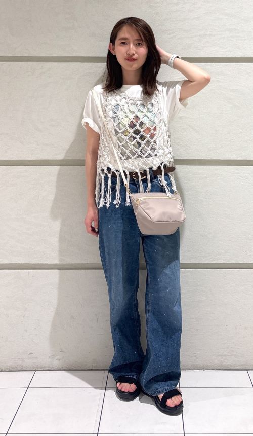 かぎ針ビスチェ×フォトT カジュアルコーデ