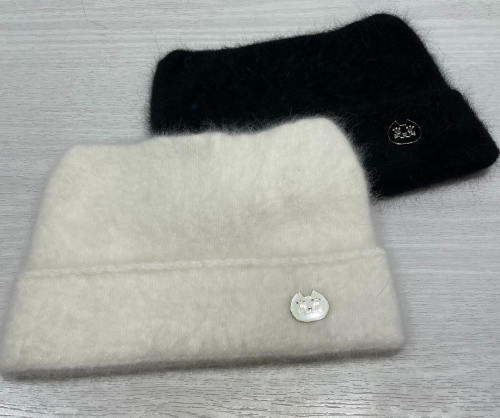 【おすすめ商品のご紹介】 ANNASUI アンゴラ猫耳ワッチ