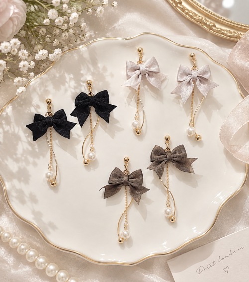 サテンリボンピアス🎀🎀🎀🎀
