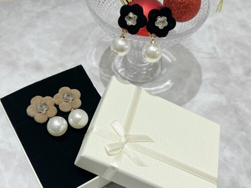 新作イヤリング🤍