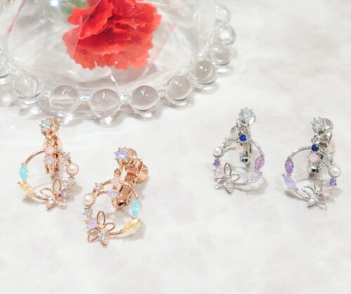 カラーキュービックイヤリング✨