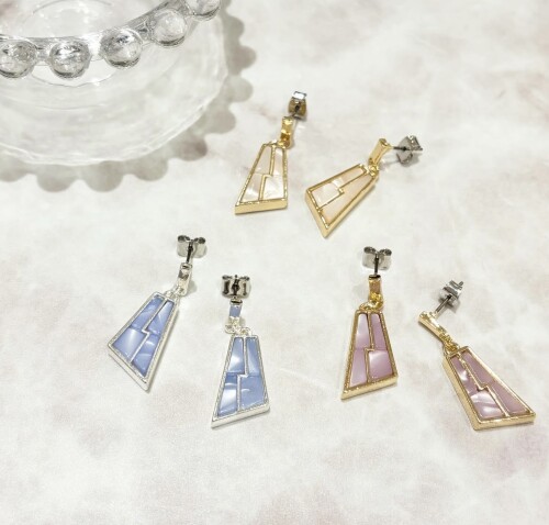 新作ピアス