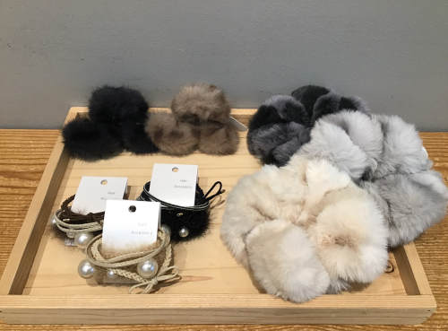 もこもこアクセサリーが入荷いたしました！