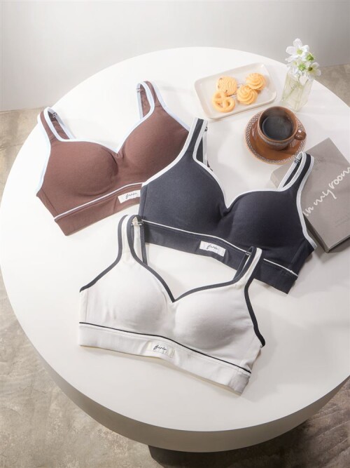 おしゃれなノンワイヤーブラ「ブラレット」が新登場！