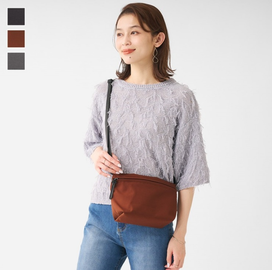 スマホや貴重品の持ち歩きに🌟