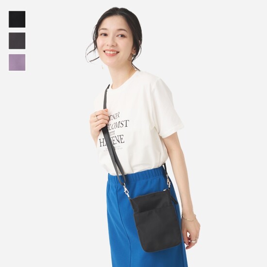 持ち歩きに便利なミニバッグ👜