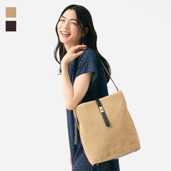 保冷機能のあるボトルホルダー付きトートバッグ👜