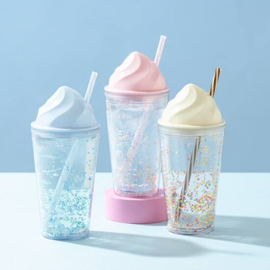 アイスクリームをモチーフにしたキュートなタンブラー🍦