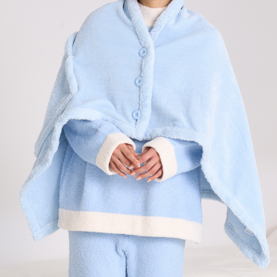 ウォームフリース 4WAYポンチョもセール対象！！