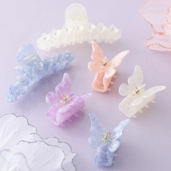 ヘアクリップ🦋🫧