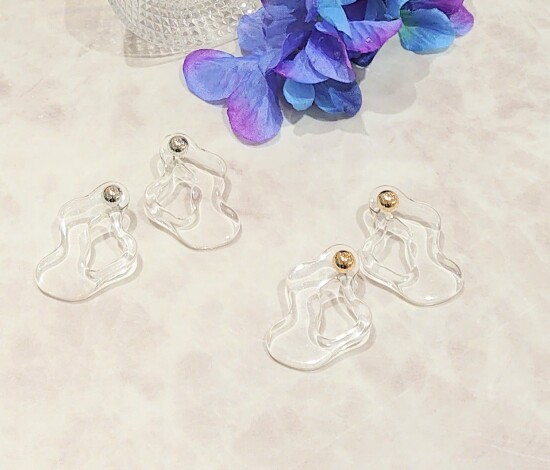 アクリルピアス🌼*･
