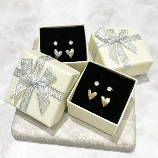 新作ピアス