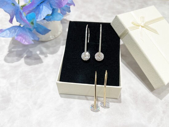 新作ピアス