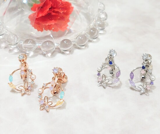 カラーキュービックイヤリング✨
