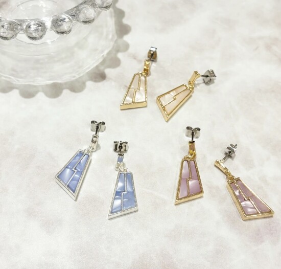 新作ピアス