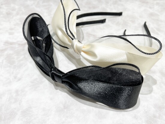 新作リボンカチューシャ