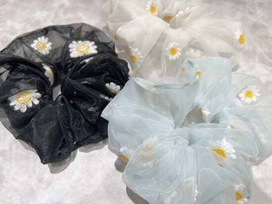 新作フラワーシュシュ