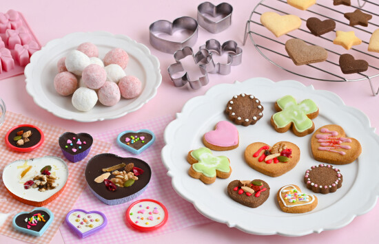 お菓子づくりを楽しむ時間